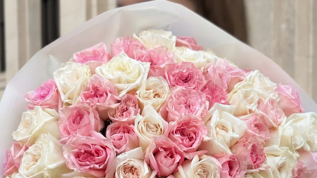 Mix Rose Bouquet "Metropolitan Romance"