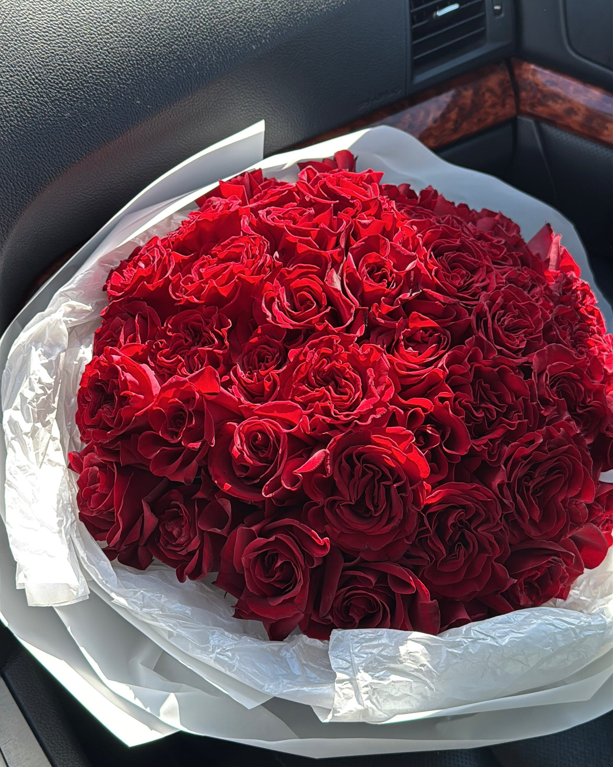 Red Heart Rose Bouquet "L’Amour"
