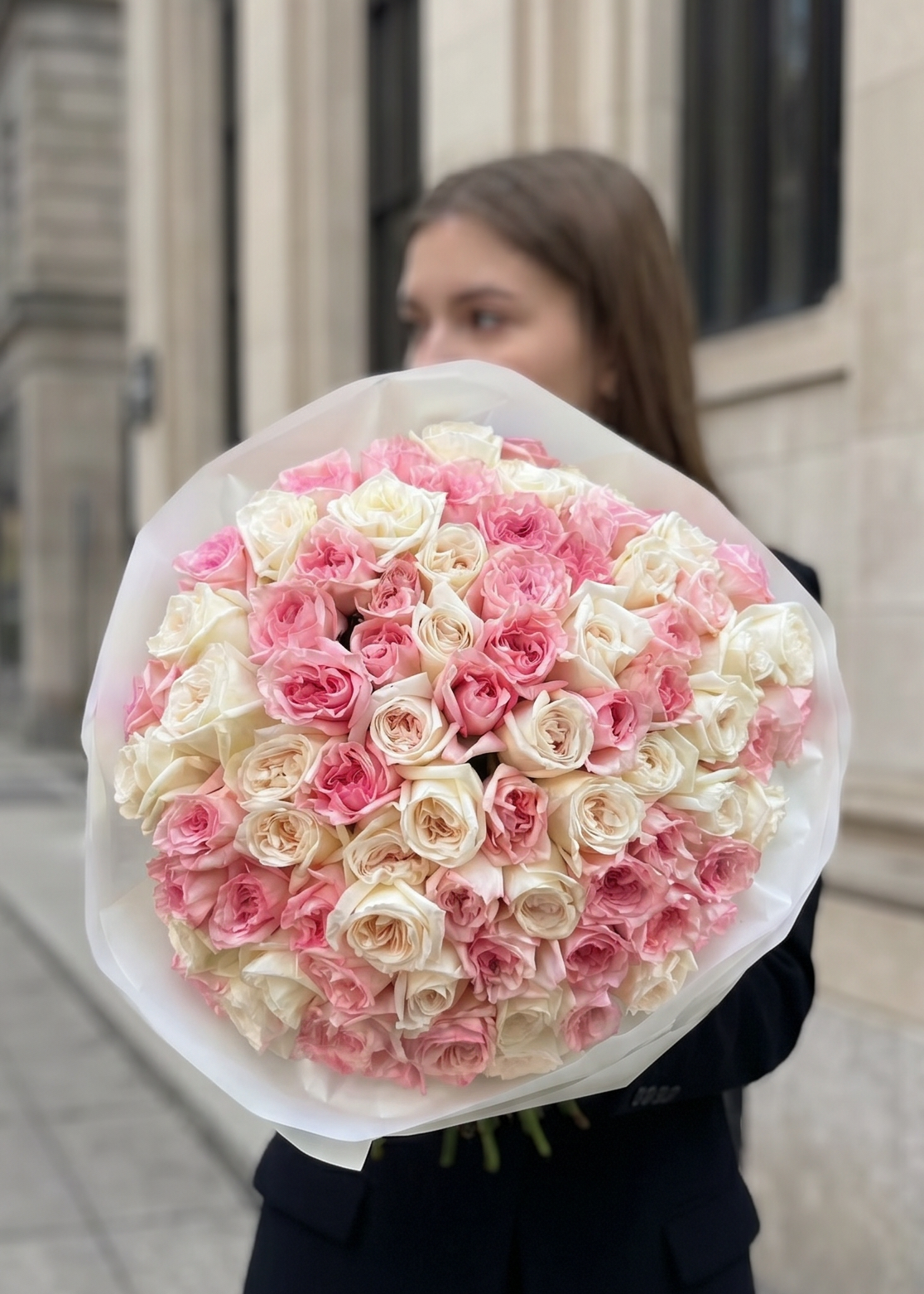 Mix Rose Bouquet "Metropolitan Romance"