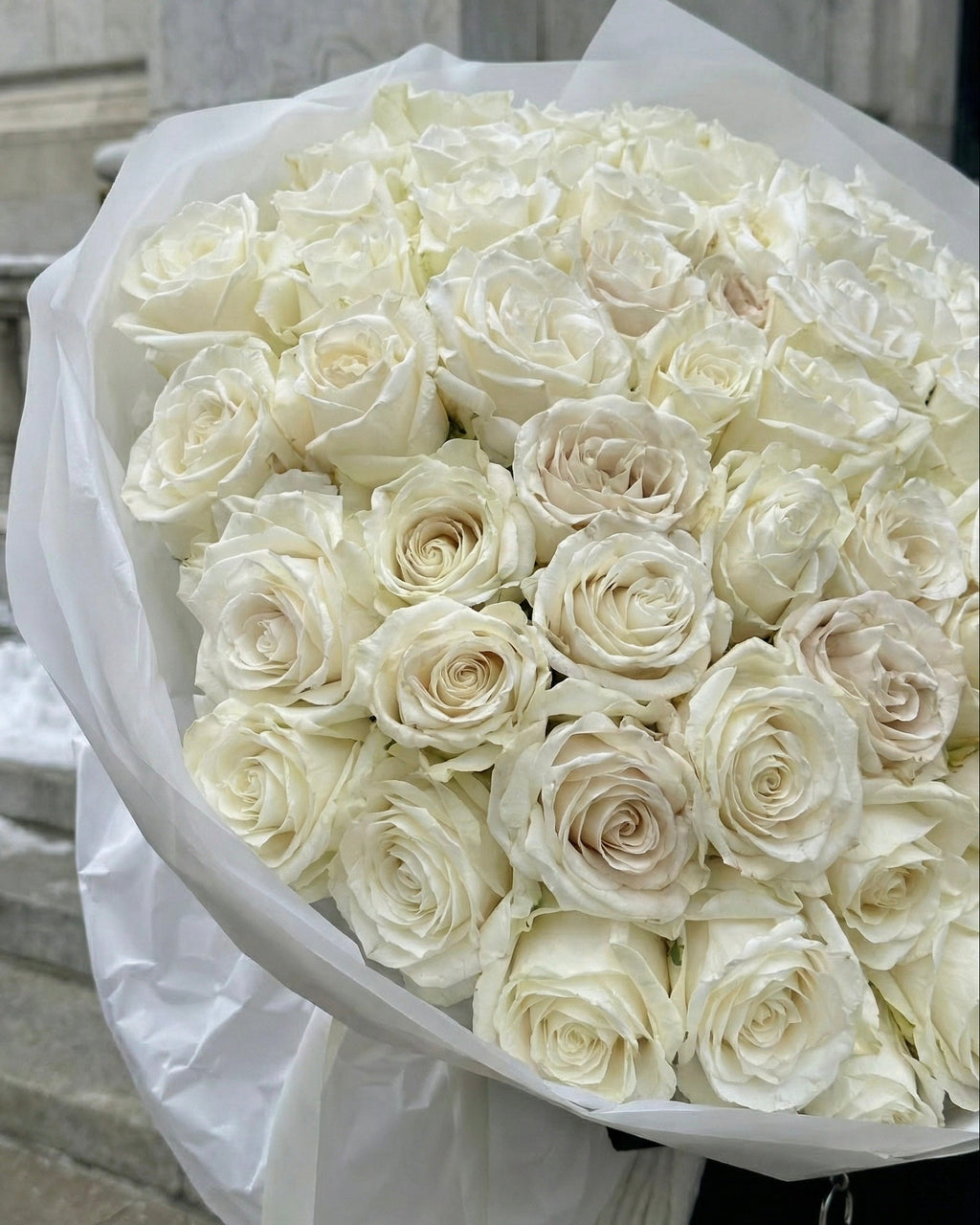 Rose Bouquet "The Platinum Bloom"